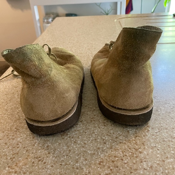 Clarks Originals - Women’s Size 8 - Picture 4 of 6